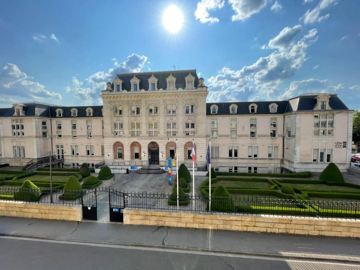 Le Dijontissime Appartements Haut De Gamme,Climatise, Dijon Centre Exterior foto